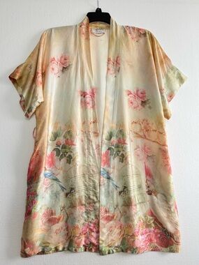 Christine Vancouver 100% Silk Short Robe Kimono Small Floral Birdcage Peach Pink